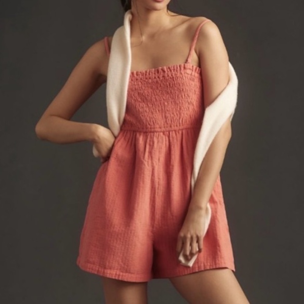 🟤NWT PILCRO by ANTHROPOLOGIE Sleeveless Smocked Romper in Coral SMALL